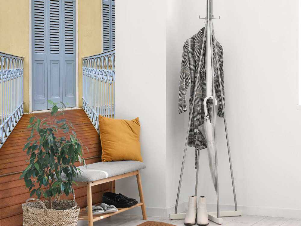 Ponte verso il vecchio edificio