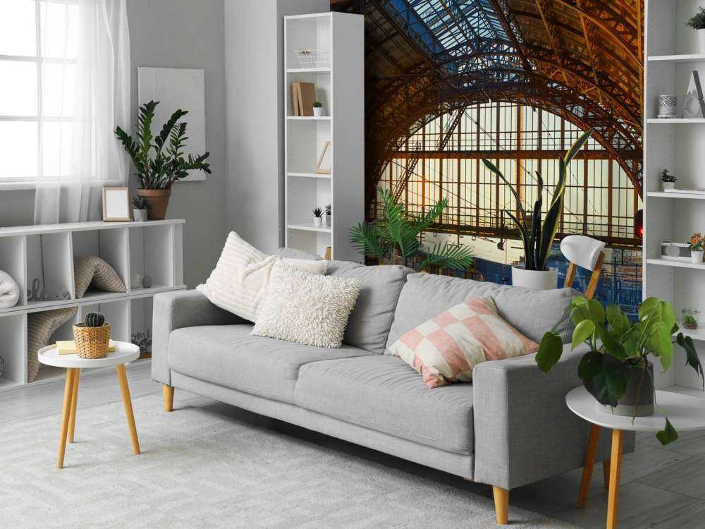 L'alba alla stazione