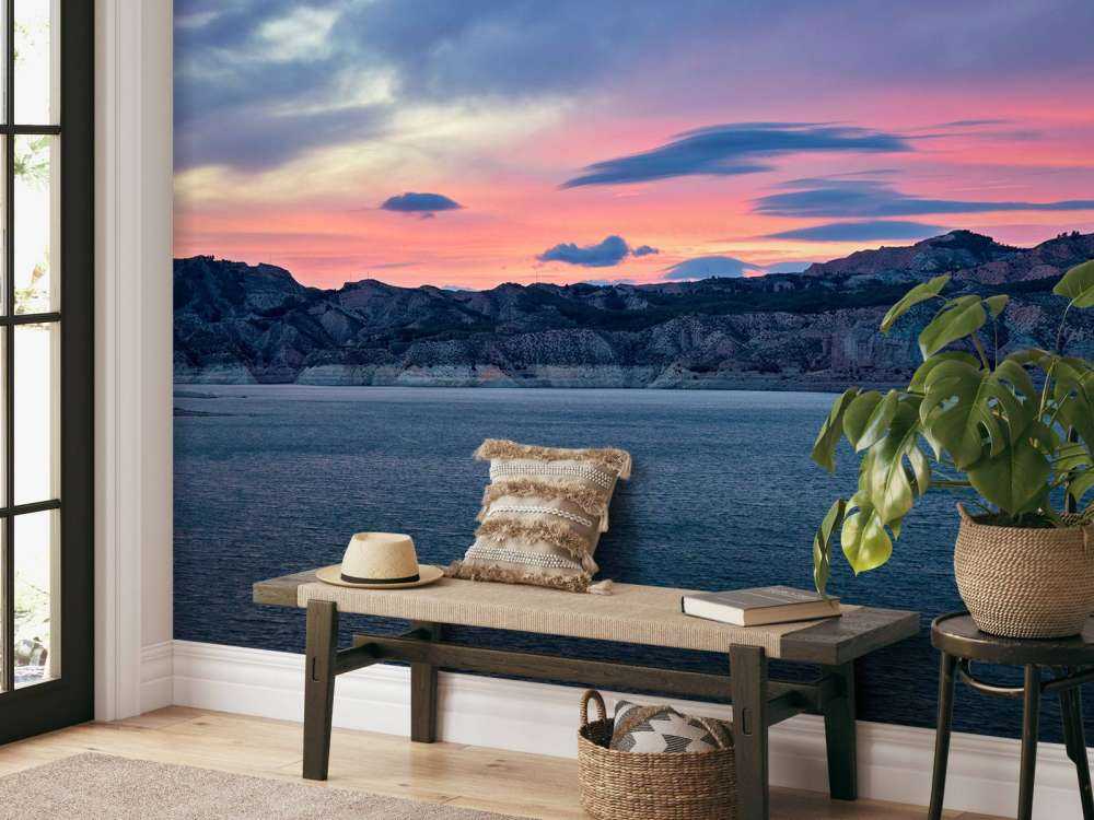 Lago con il tramonto