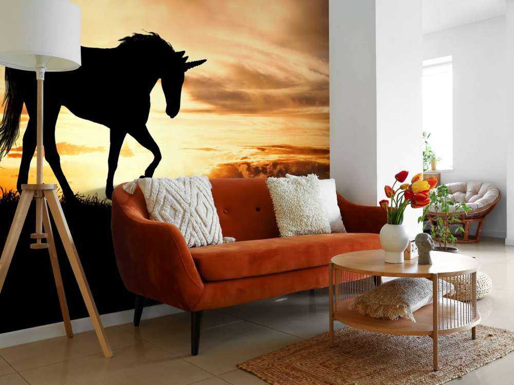 Sagoma di unicorno al tramonto