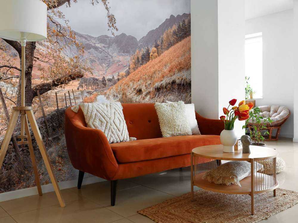 Sentiero tra le montagne