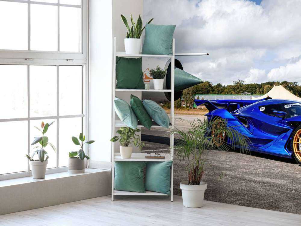 Supercar futuristica in aeroporto