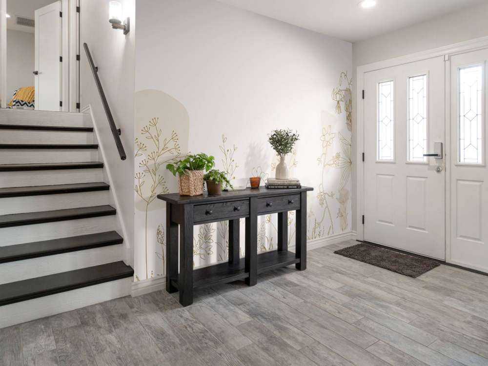 Campo di fiori alto beige e colori della natura