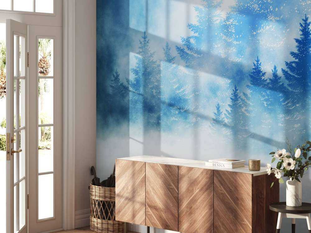 Foresta scura con neve