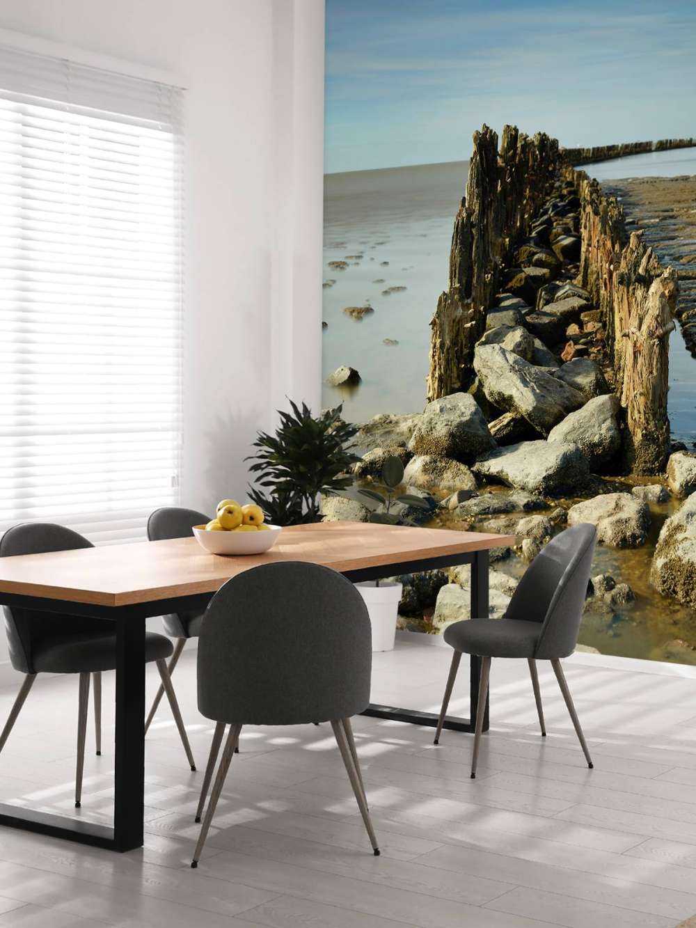 Frangiflutti di legno e pietra