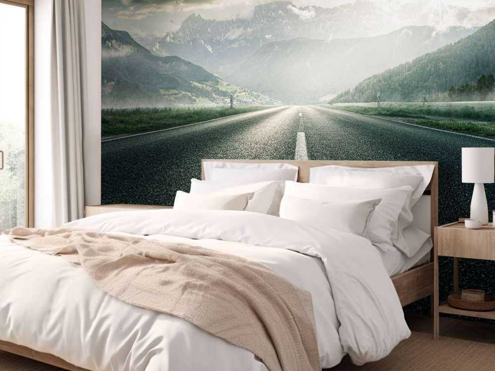 Strada nel paesaggio montano