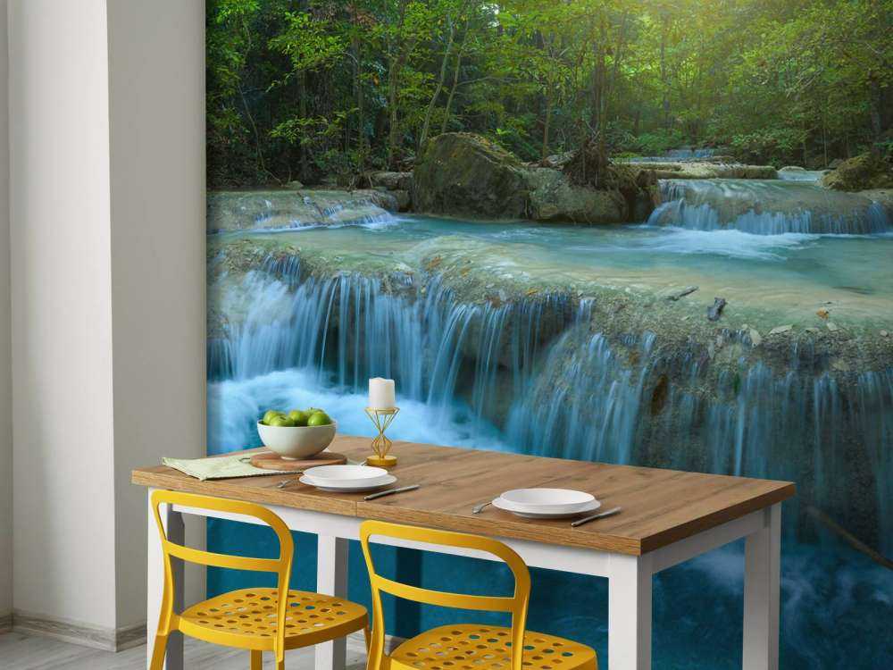 Bella cascata profonda