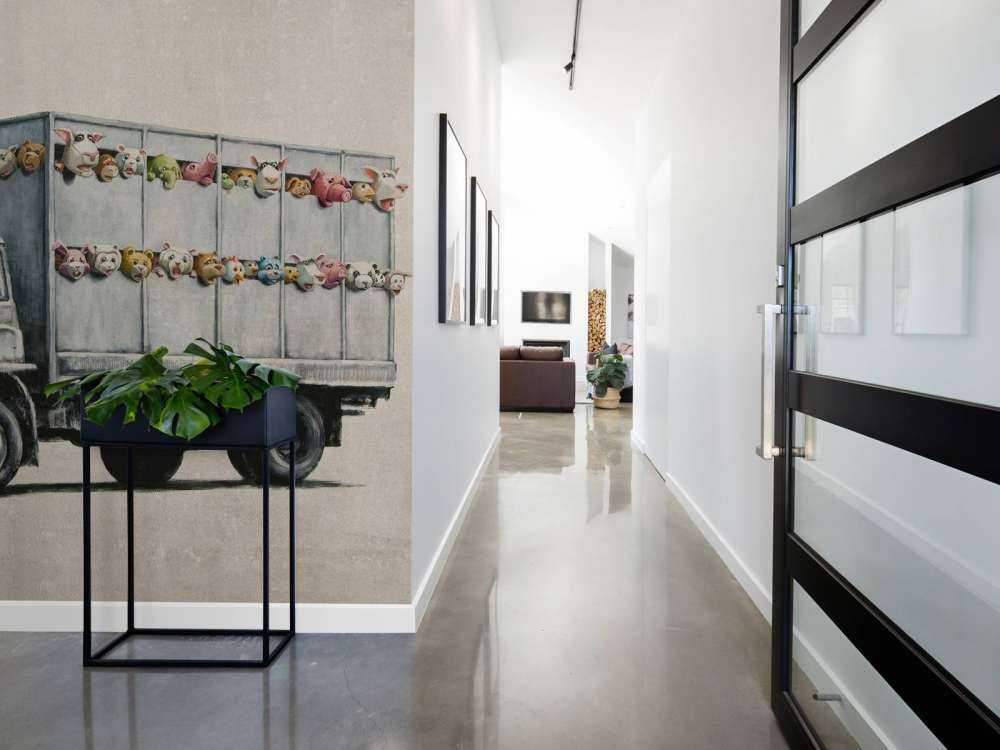 Banksy - Meat truck, soft concrete