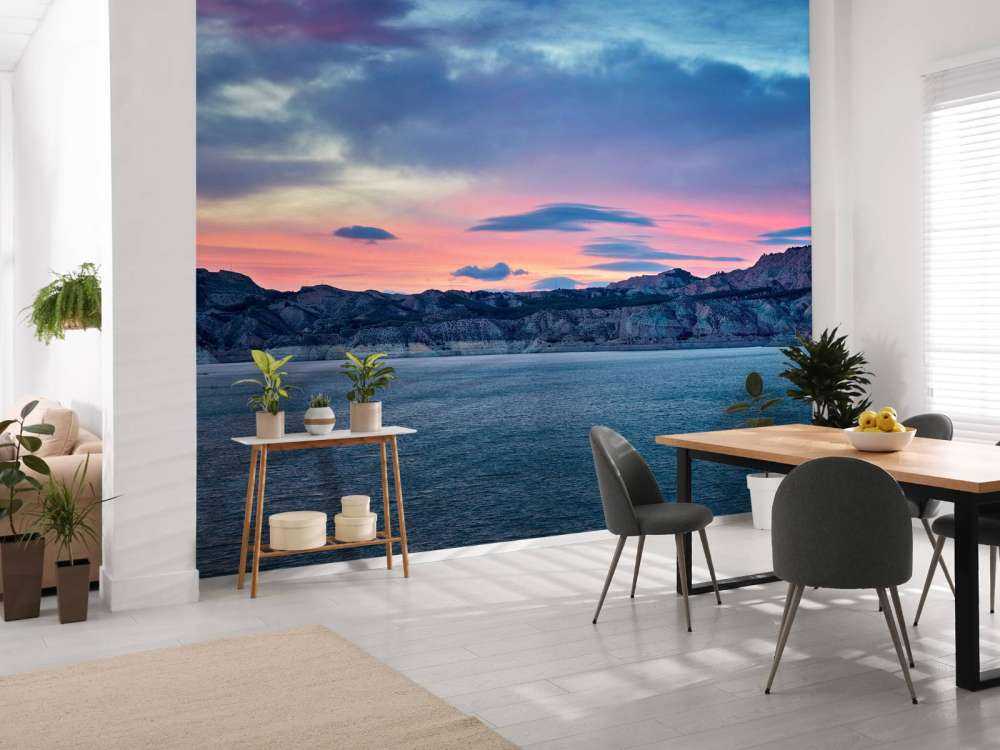 Lago con il tramonto