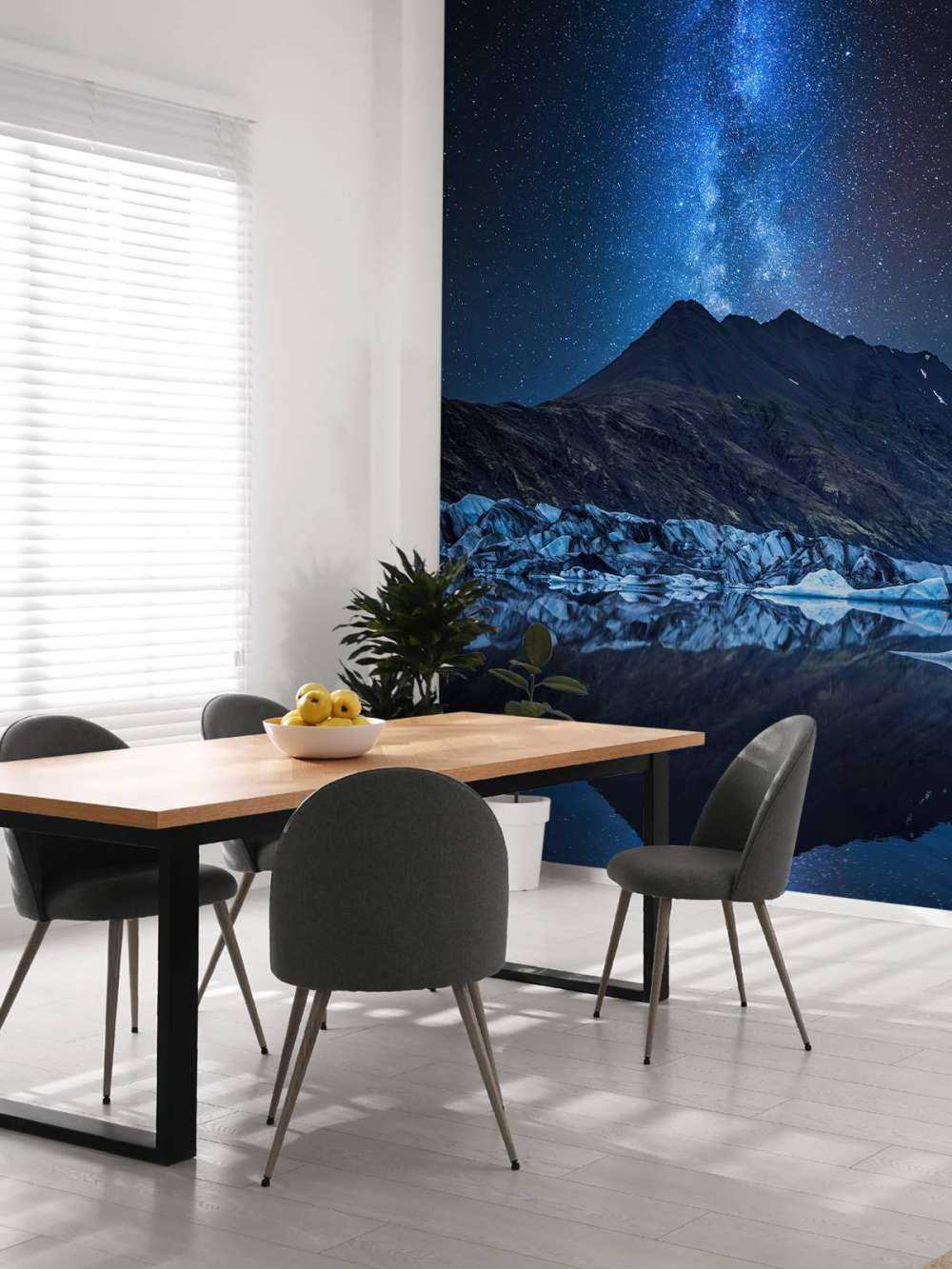 Via Lattea vicino a un ghiacciaio