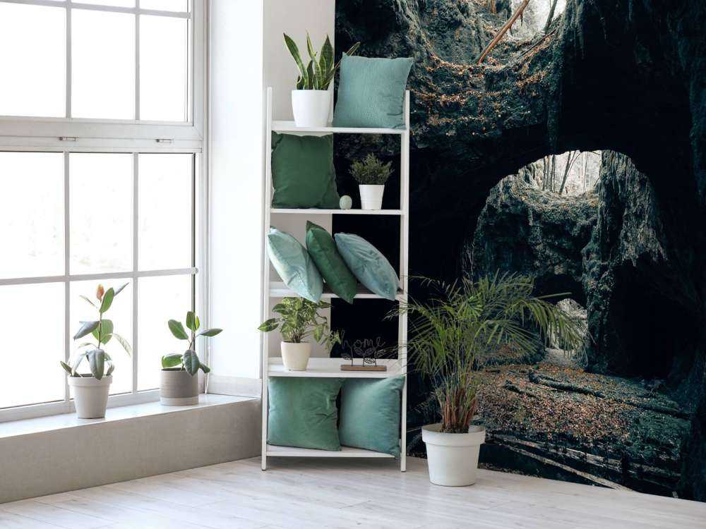 Vecchie miniere di ferro recuperate dalla natura