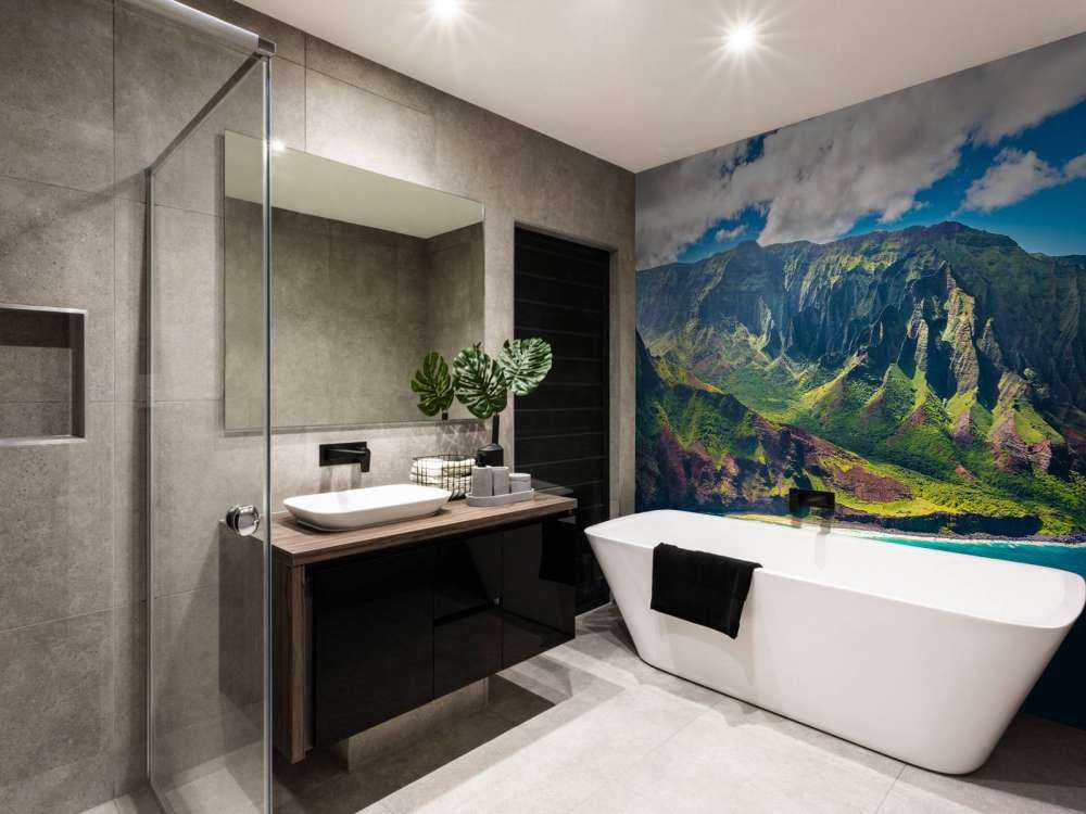 Montagne lungo la costa