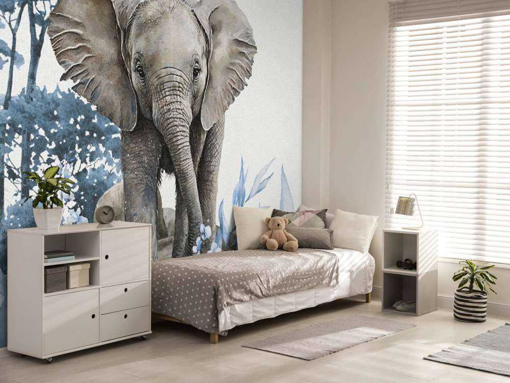 Elefante nella giungla blu