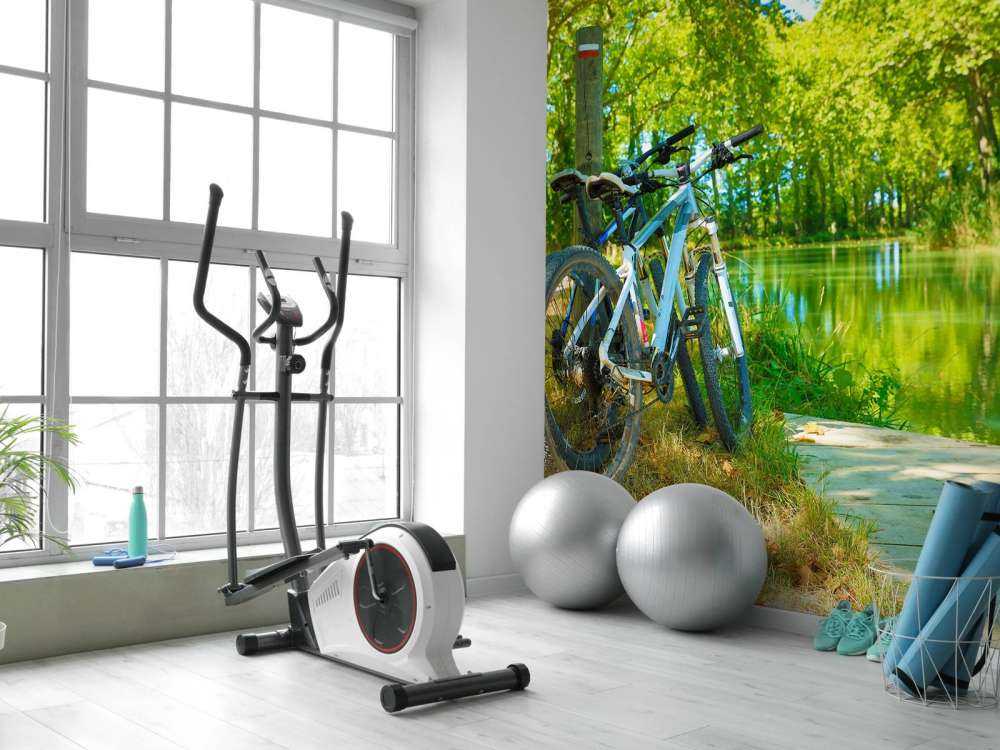 Bicicletta vicino al fiume