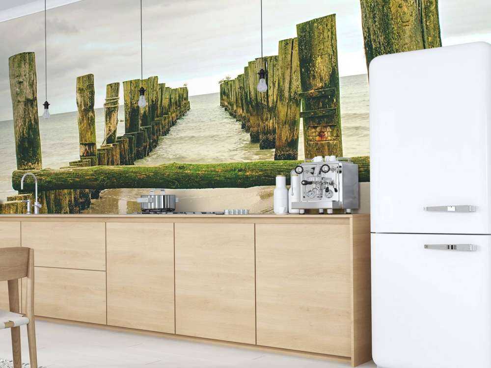 Teste di palo Mossy nell'acqua