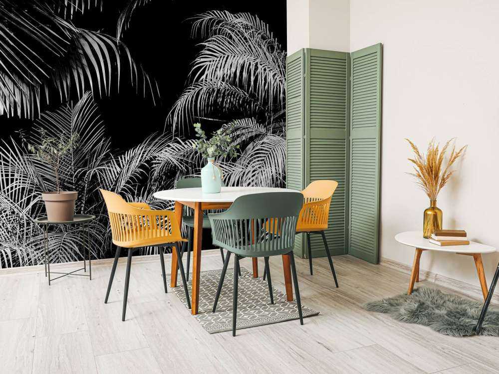 Pianta con foglie bianche