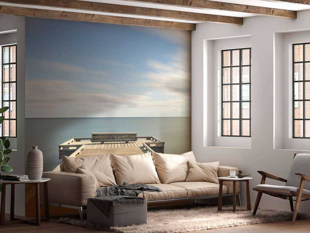 Lungo pontile in legno