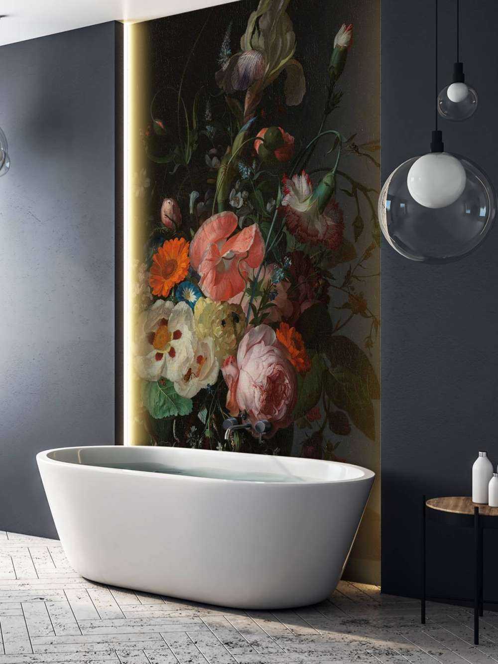 Natura morta con fiori su un tavolo di marmo