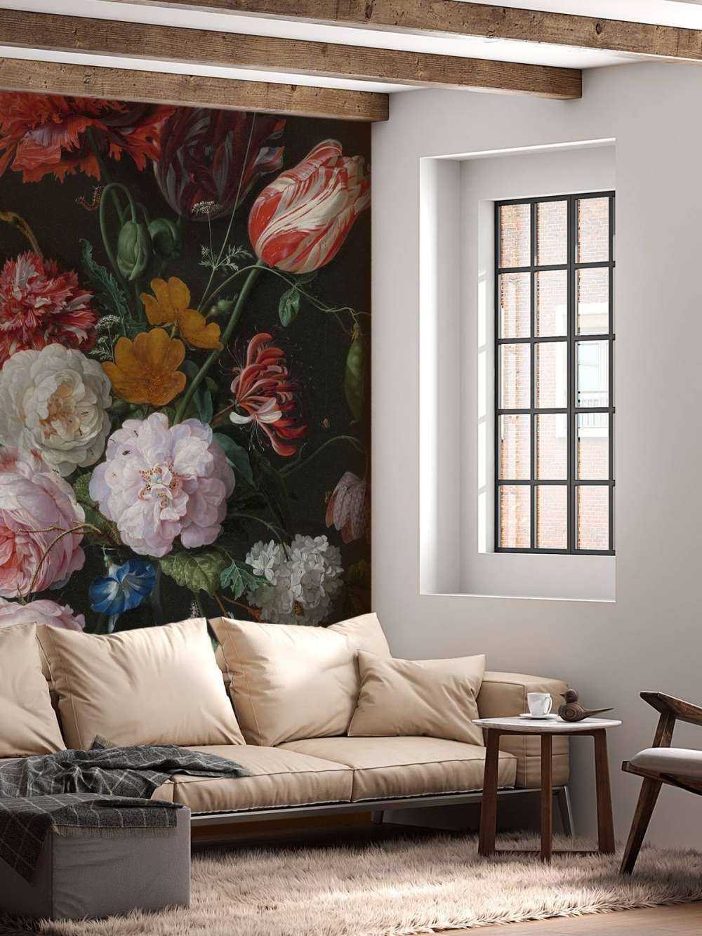 Natura morta con fiori in vaso di vetro