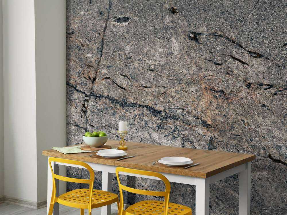 Struttura in marmo grigio