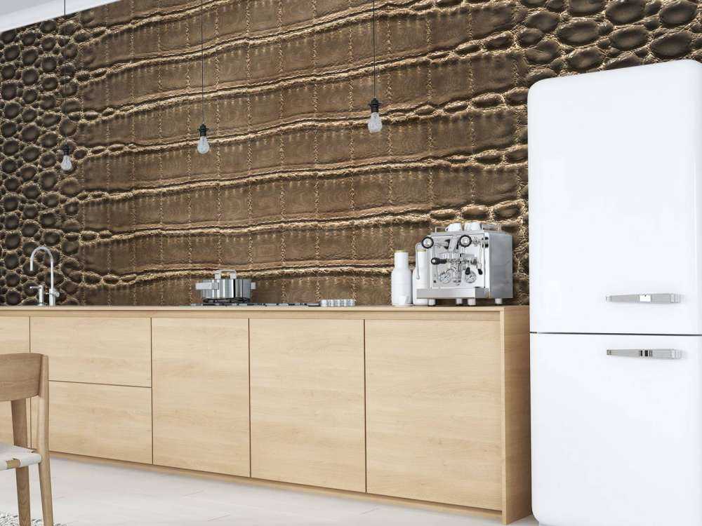 Pelle di coccodrillo marrone