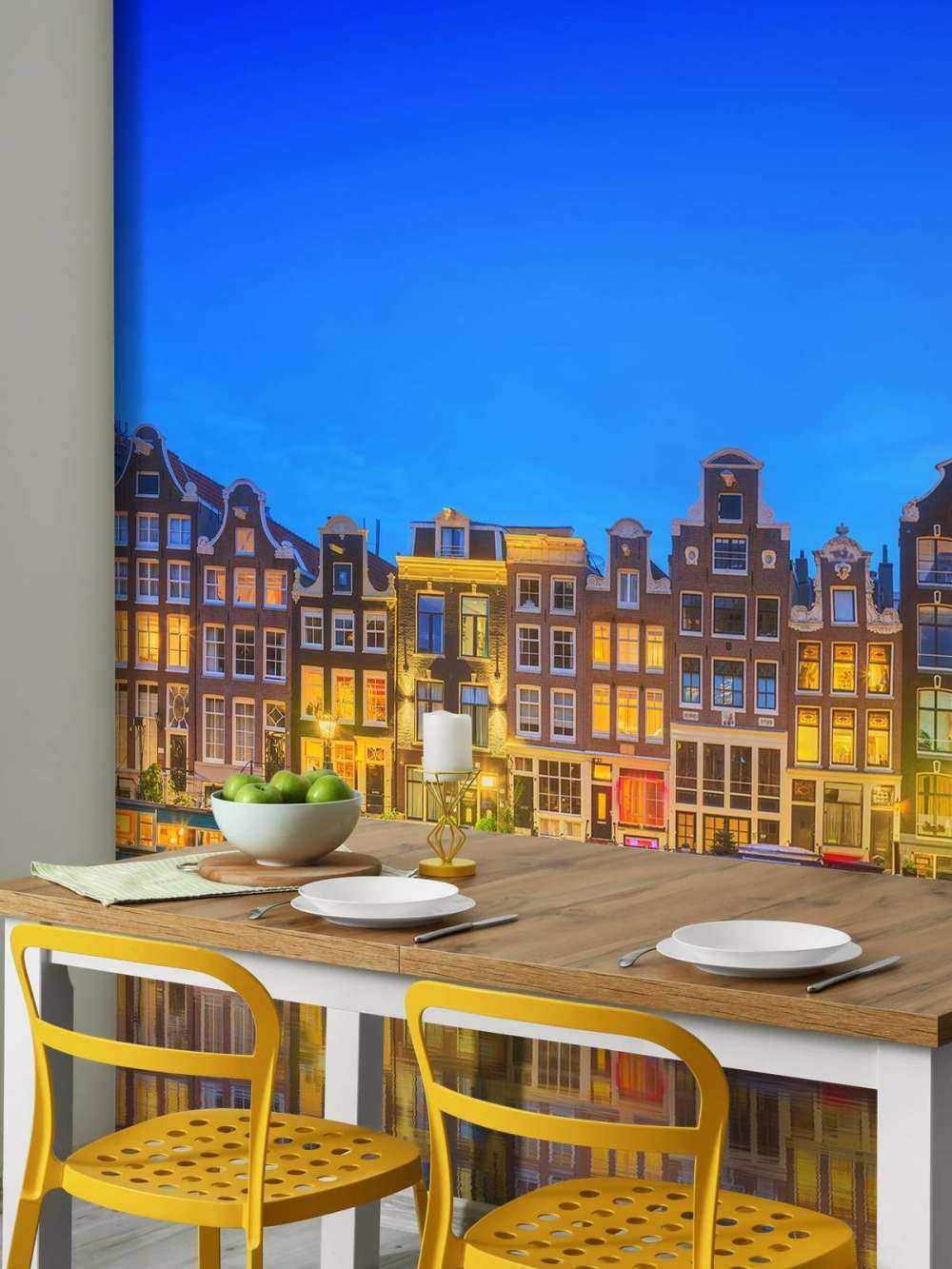 Canale di Amsterdam di notte