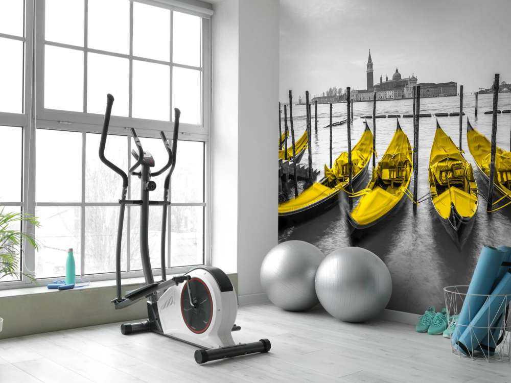 Gondole lungo il canale