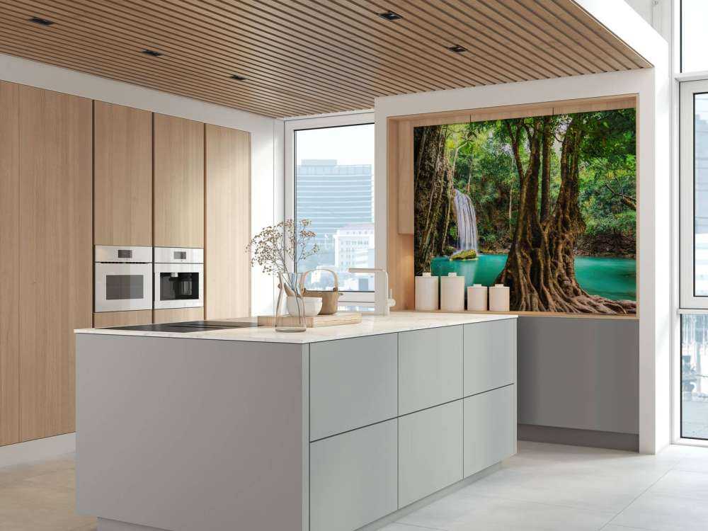 Cascata nella giungla tropicale