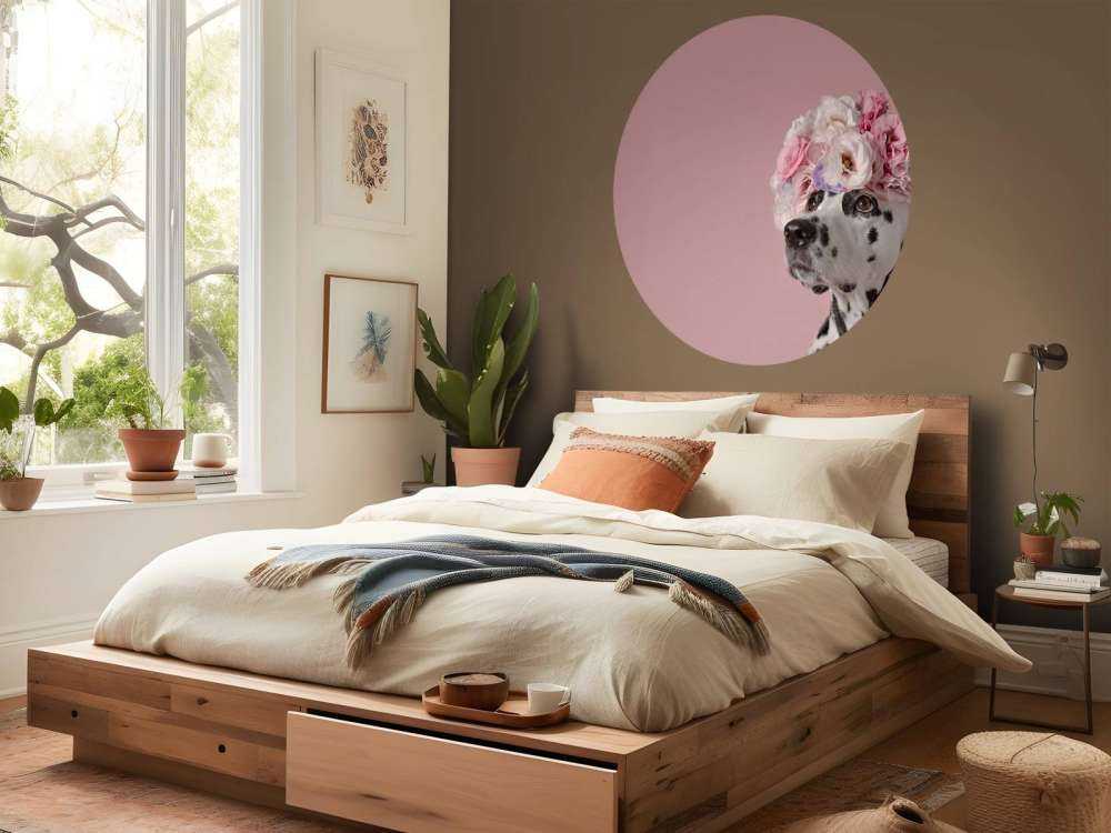 Dalmata con fiori colorati