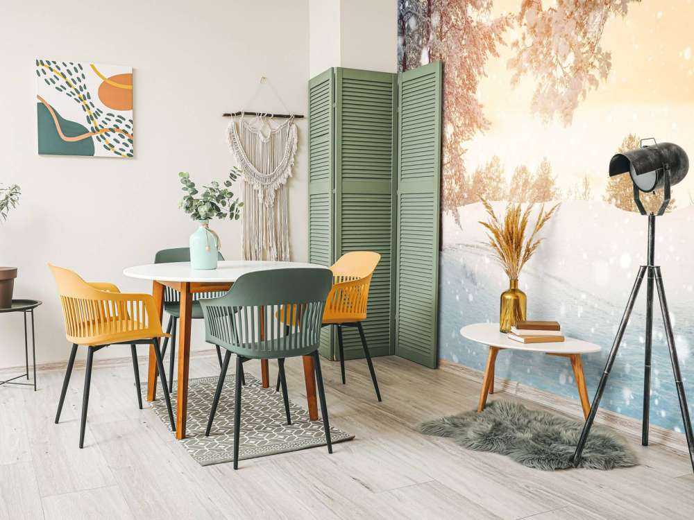 Alberi di pino con neve