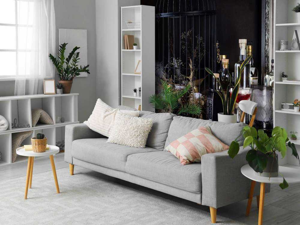 Natura morta con bottiglie per bevande