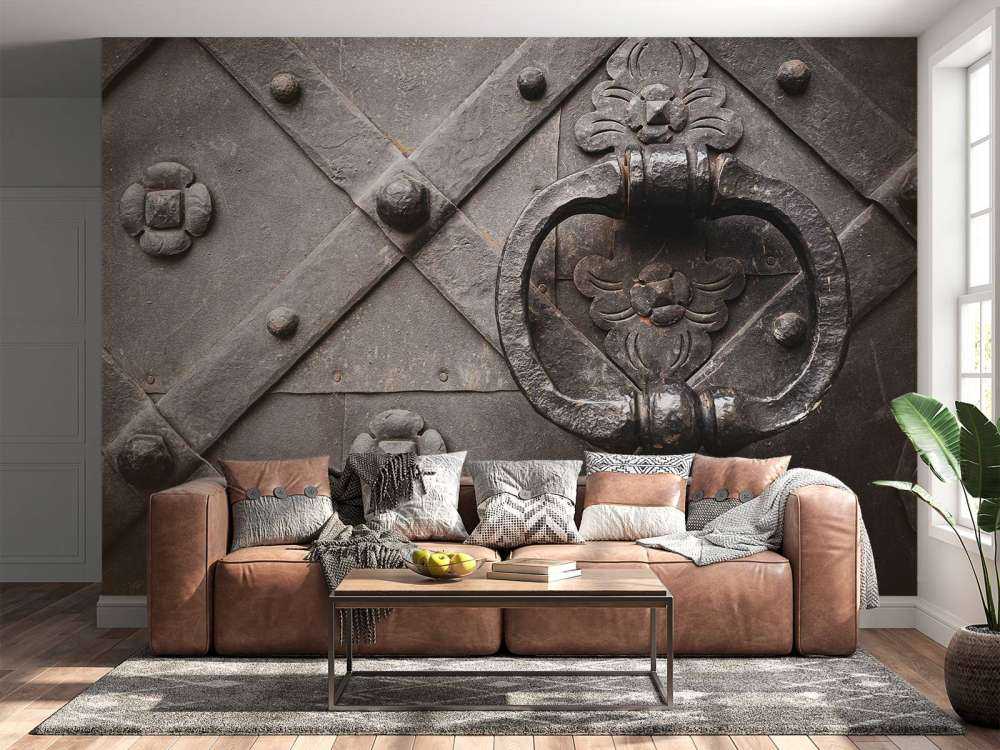 Vecchia porta con leva