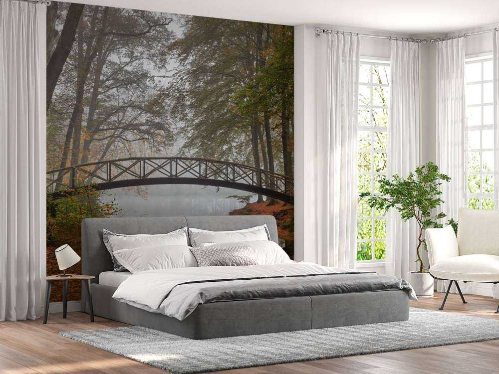 Ponte tra gli alberi