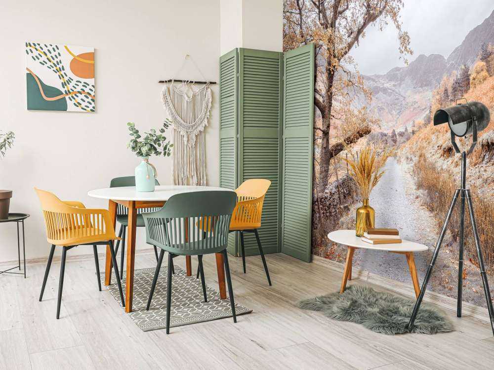 Sentiero tra le montagne