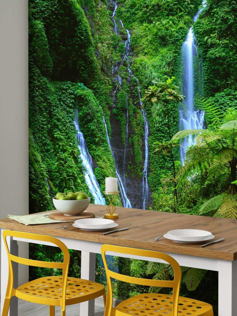 Giungla verde e cascate