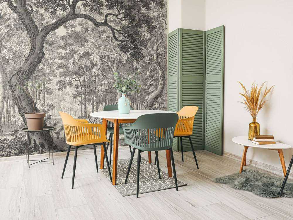 Vista sulla foresta con due cervi