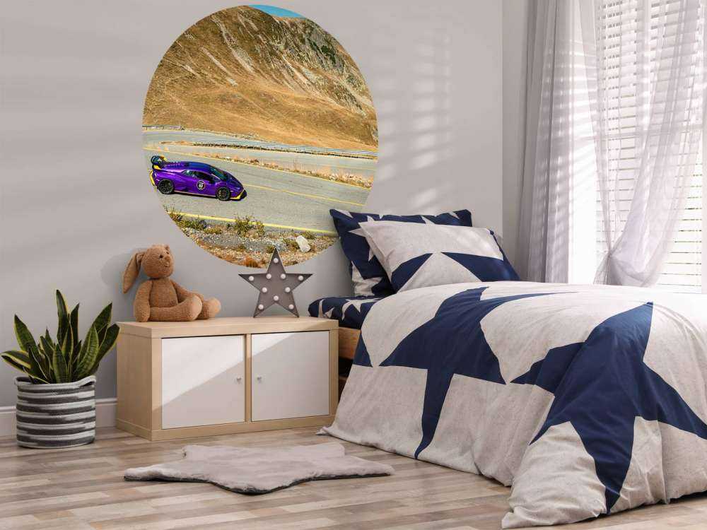 Lamborghini Huracán su una strada di montagna