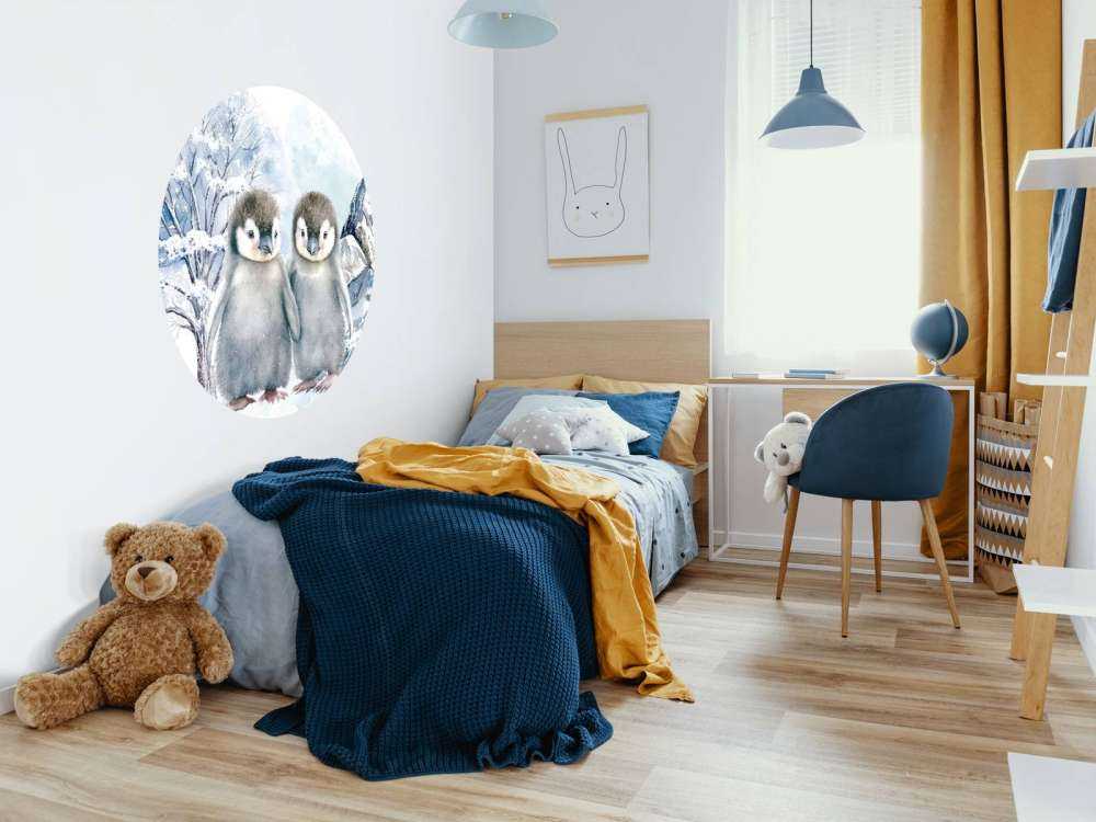 Pinguini ombrosi in paesaggio invernale