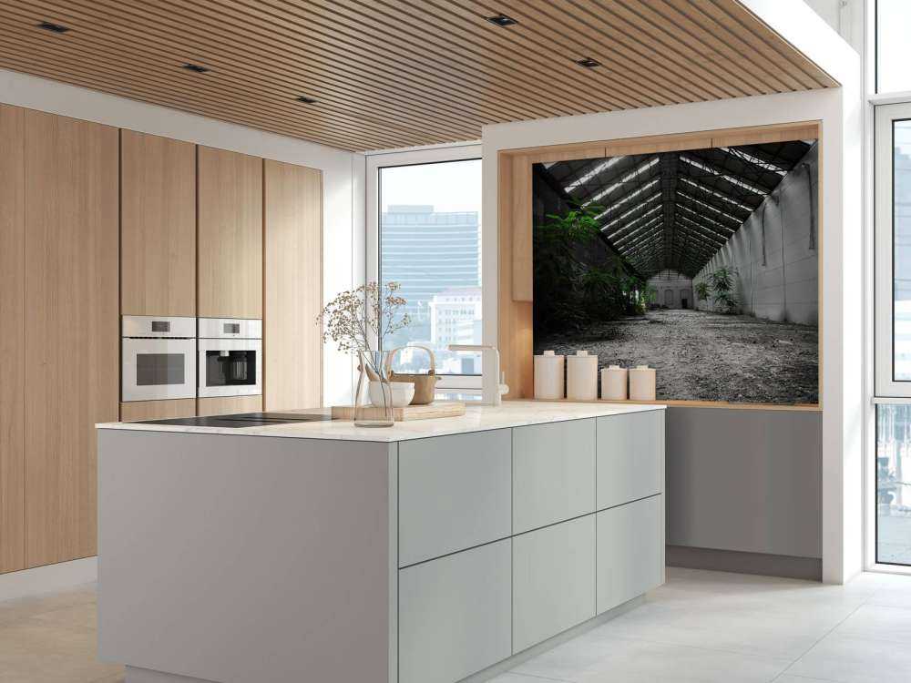 Sala industriale con piante