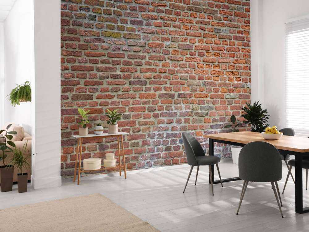 Muro con mattoni grandi e piccoli