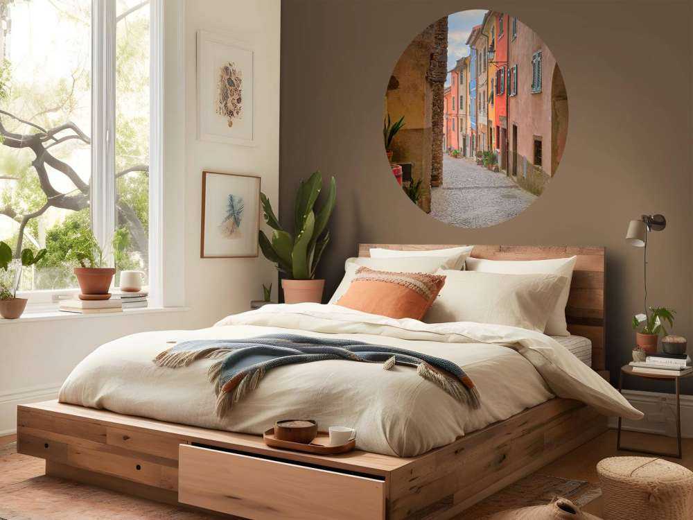 Strada italiana con arco