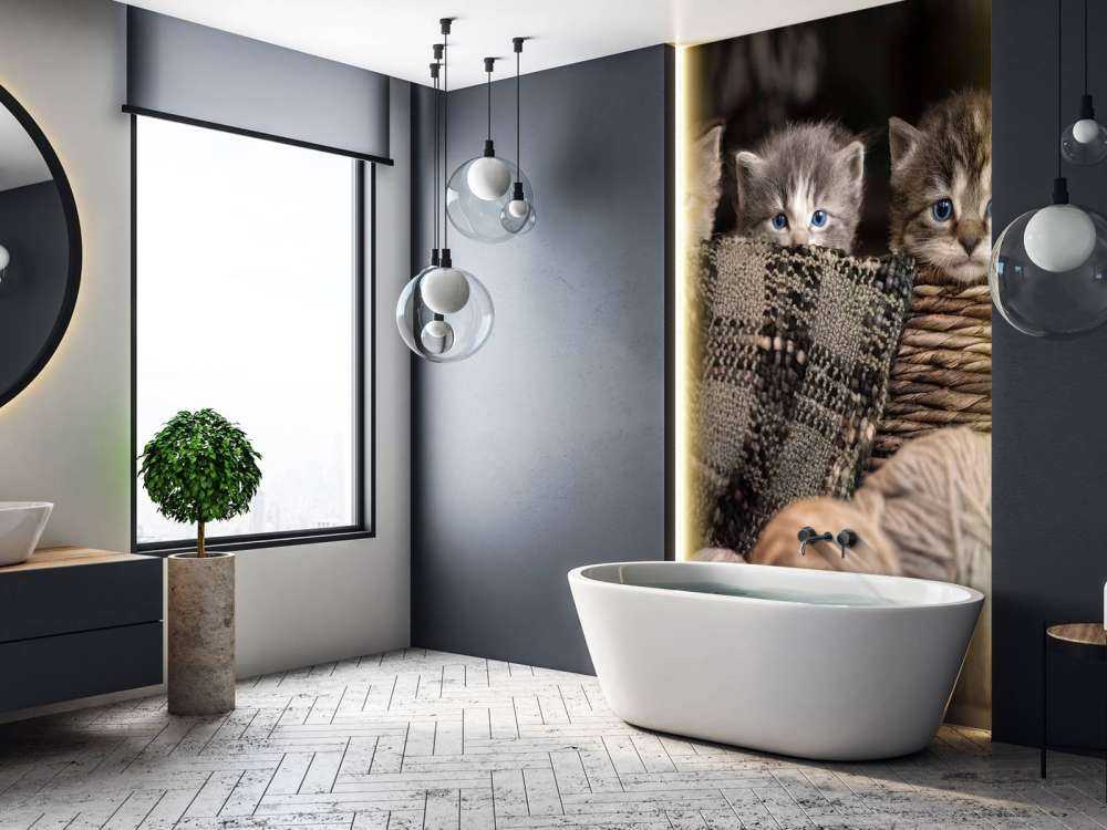 Tre gattini in un cestino