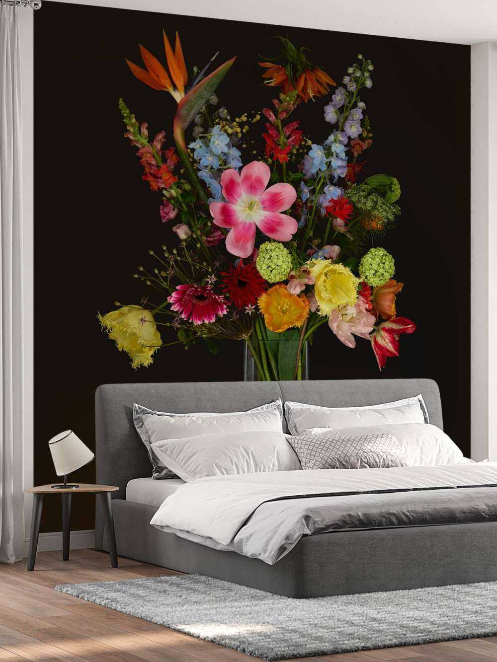 Bouquet di fiori in vaso di vetro