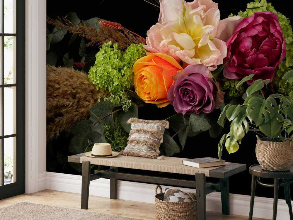 Ghirlanda di fiori con piuma