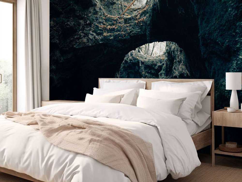 Vecchie miniere di ferro recuperate dalla natura