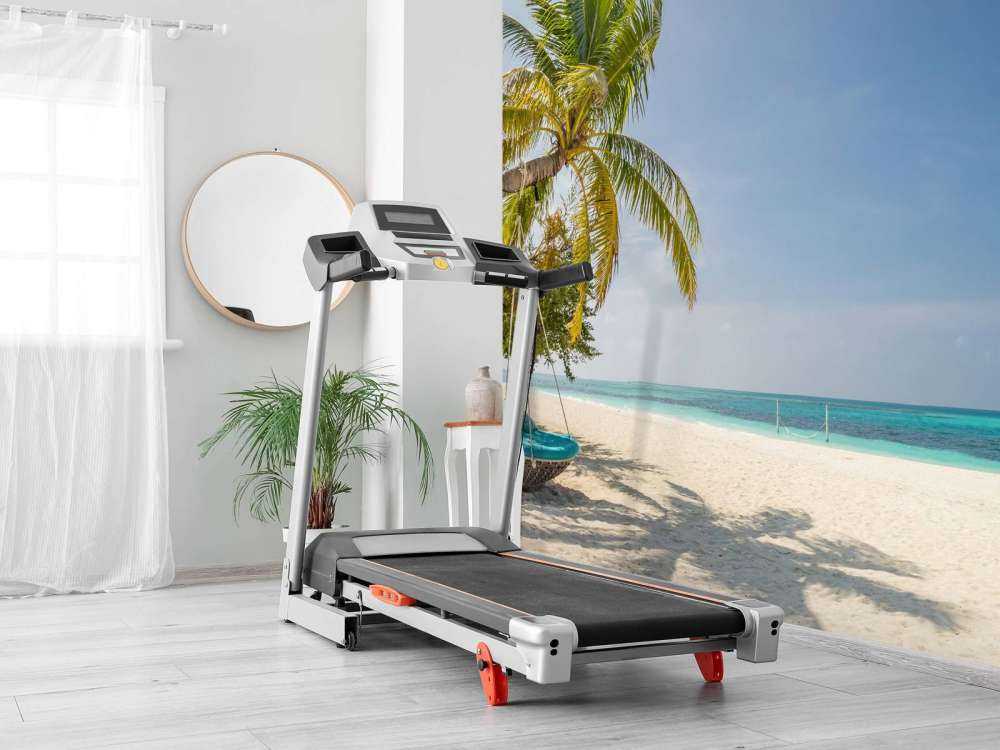 Spiaggia tropicale con altalena