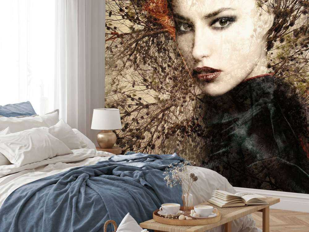 Donna e rami aggraziati