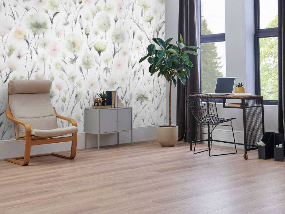 Fiori di mais e erbe di campo verdi