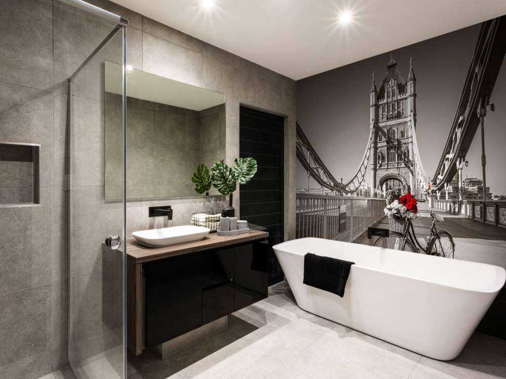 Cuccioli in un cestino da bicicletta