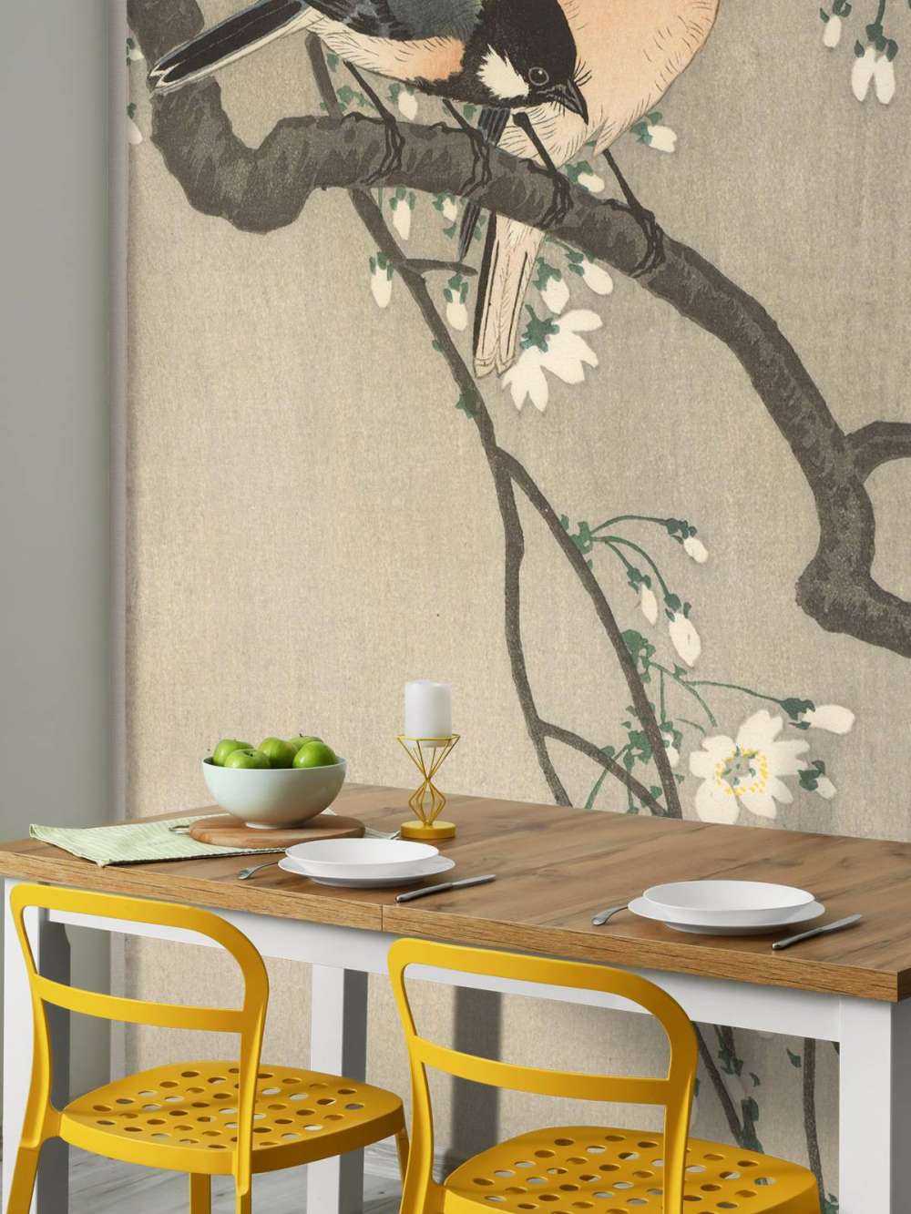 Tette grandi su ramo in fiore